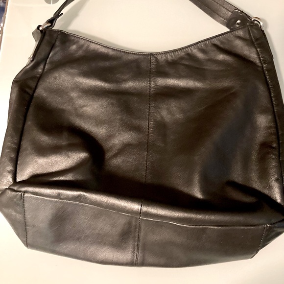 Calvin Klein Smooth Black Napa Leather Shoulder Purse with Silver Satin Lining. - Picture 6 of 10